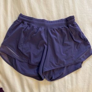 Lululemon Hotty Hot Shorts 4”